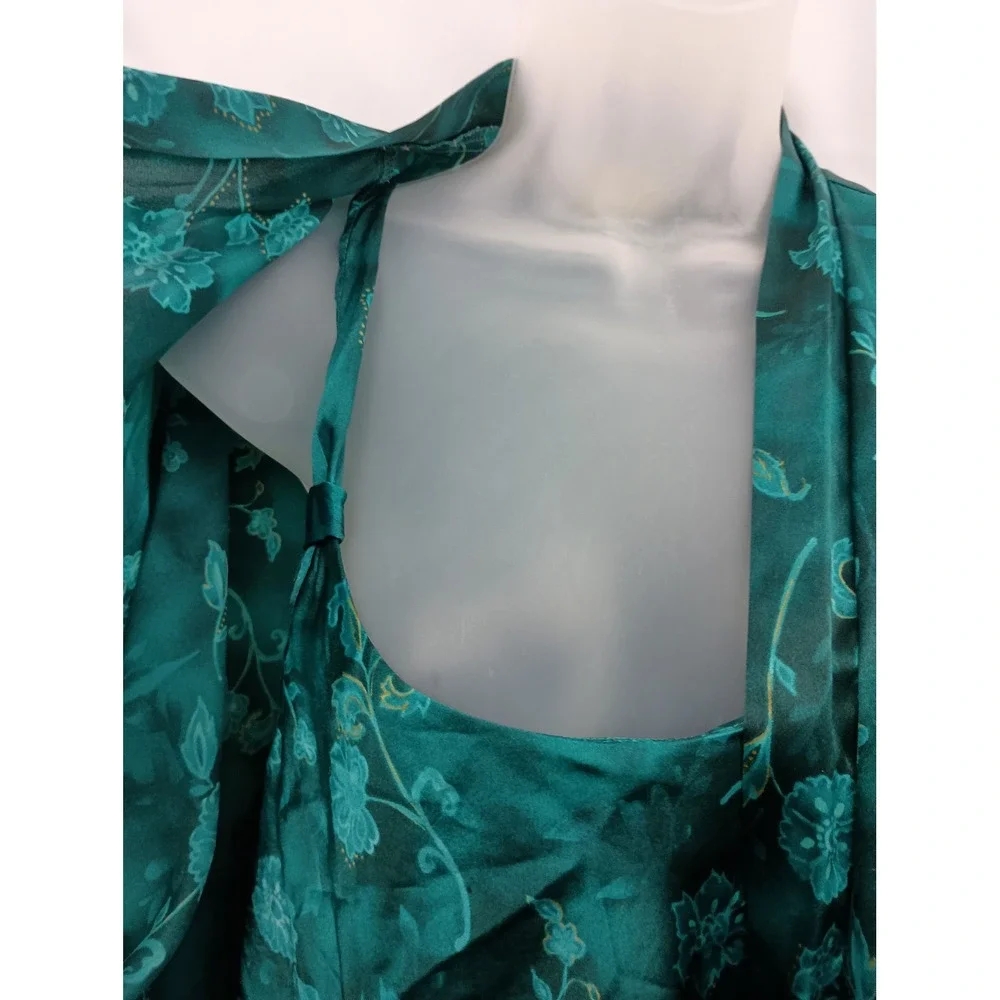 Vintage green satin whimsigoth fairycore 2‎ piece robe size Medium